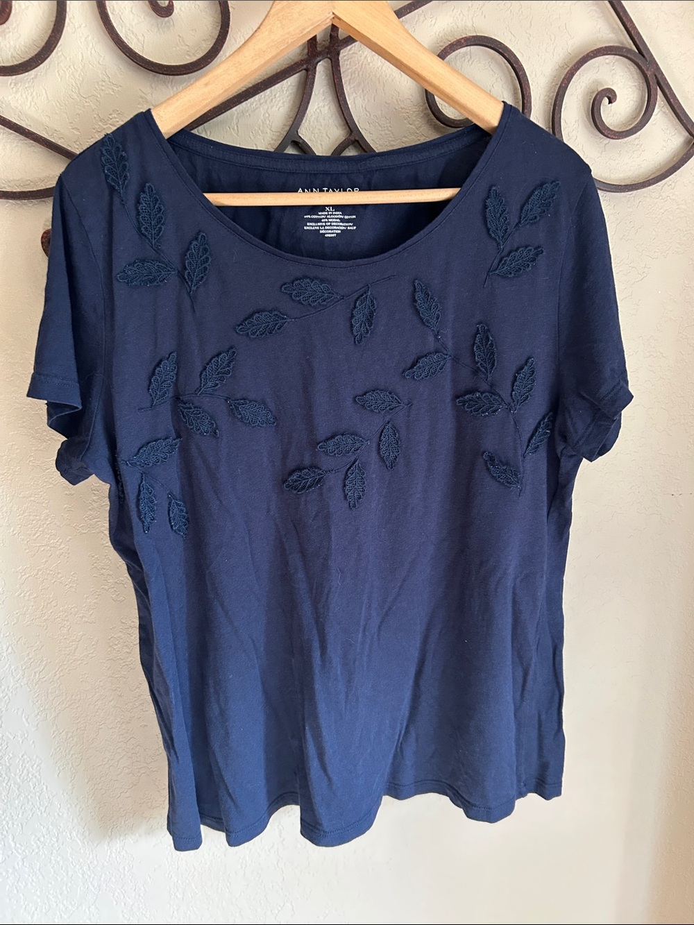 Ann Taylor Navy Short Sleeve Tee with Leaf Embroidery
